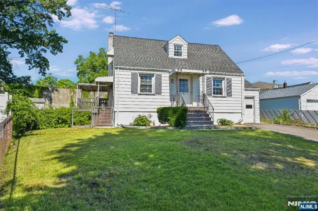 43 Urma Place, Saddle Brook, NJ 07663 - #1