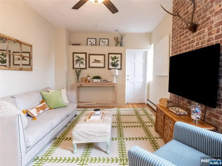 95 Willow Avenue 4B, Hoboken, NJ 07030 - #2