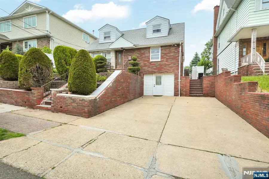 161 Plauderville Avenue, Garfield, NJ 07026 - #3
