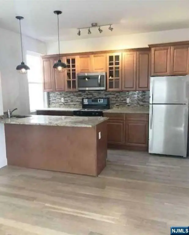 24 49th Street, Bayonne, NJ 07002 - #3