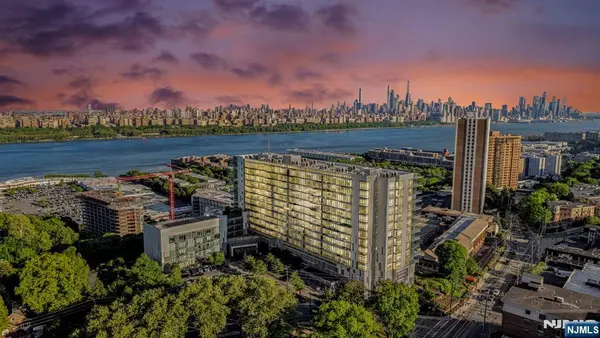 320 Adolphus Avenue 219, Cliffside Park, NJ 07010