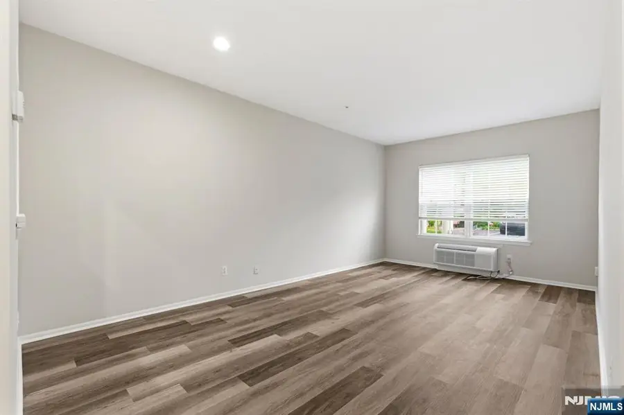 1208 Richmond 208, West Milford, NJ 07480 - #3