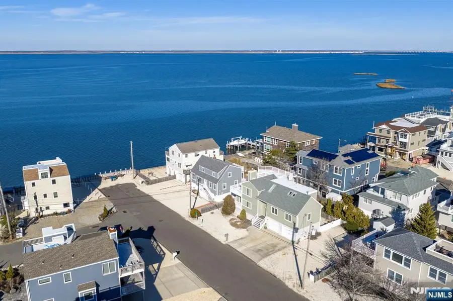 25 W Bayberry Drive, Beach Haven, NJ 08008 - #3