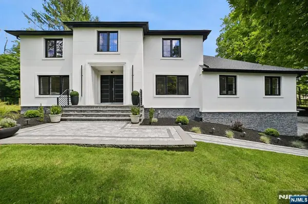 36 Ivy Place, Wayne, NJ 07470
