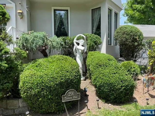 256 Teaneck Road, Ridgefield Park, NJ 07660 - #2