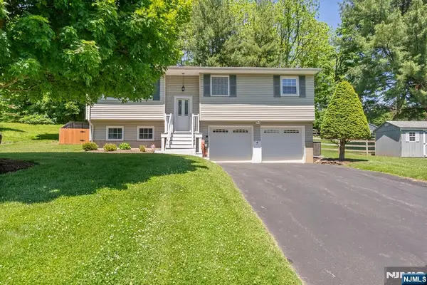 34 Beavers Street, High Bridge, NJ 08829