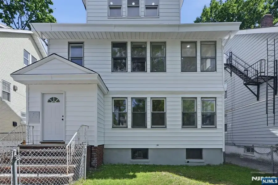 203-205 Hansbury, Newark, NJ 07112 - #2