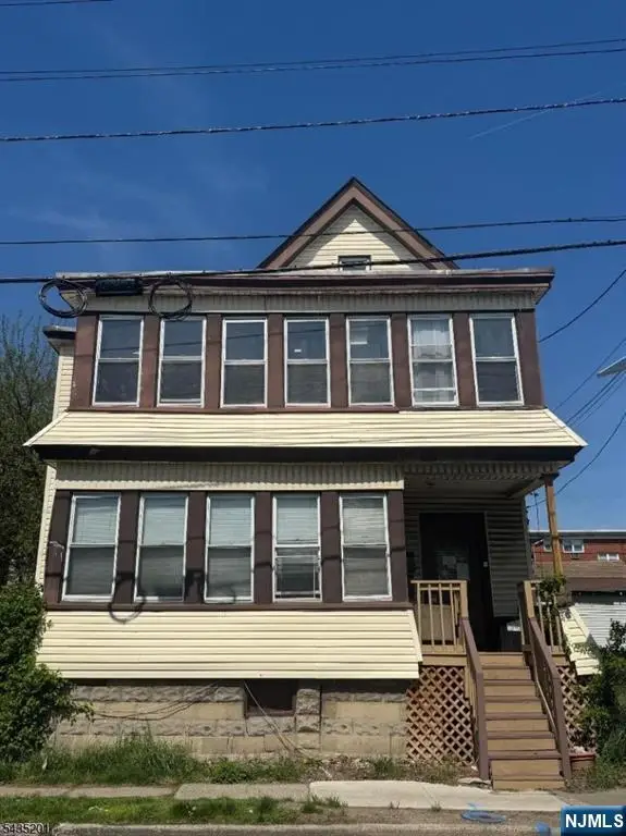 53 Washington Avenue, Irvington, NJ 07111