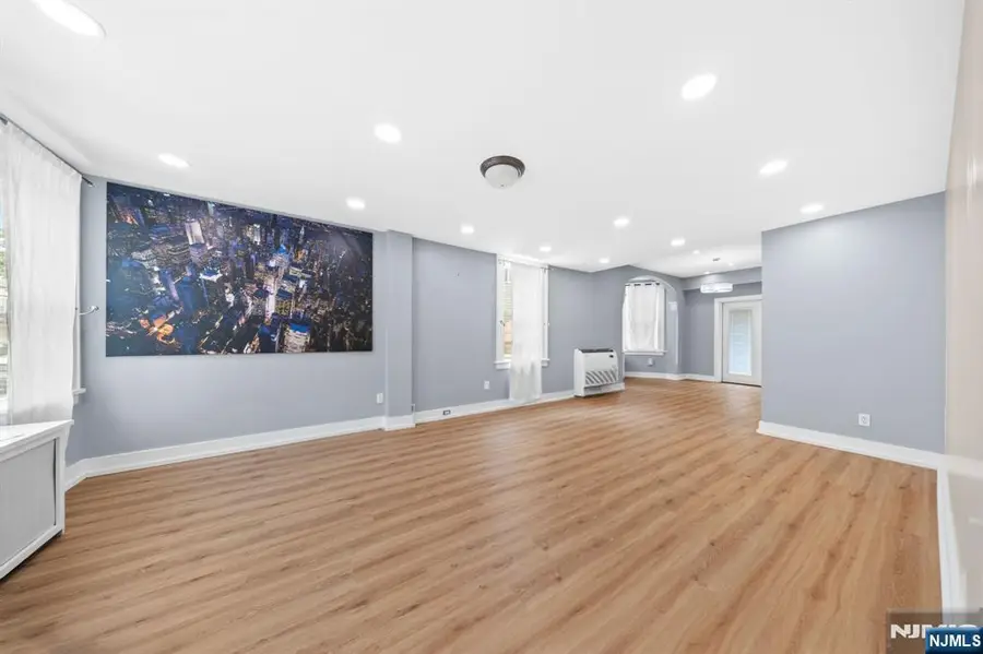 566 2nd Street, Carlstadt, NJ 07072 - #3
