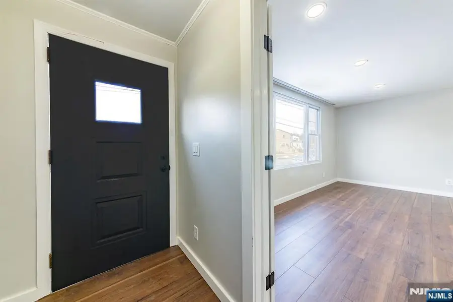 34 Kearney Street, Lyndhurst, NJ 07071 - #3
