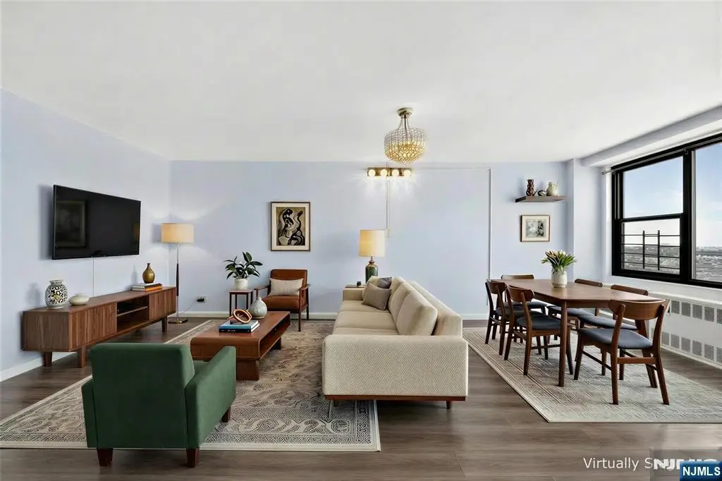 10 Huron Avenue 8J, Jersey City, NJ 07306 - #1
