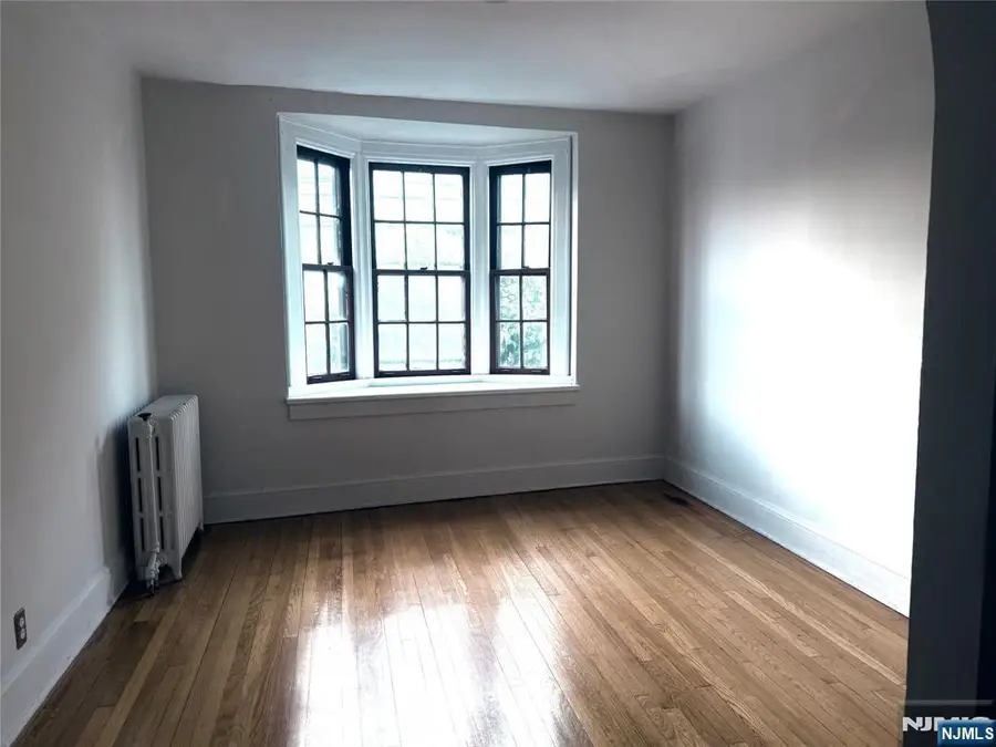 516 Anderson Avenue, Cliffside Park, NJ 07010 - #2
