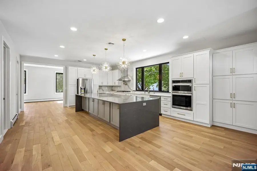33 Lincoln Avenue, River Edge, NJ 07661 - #3