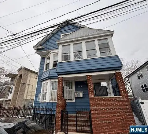 555 10th Street, Newark, NJ 07103