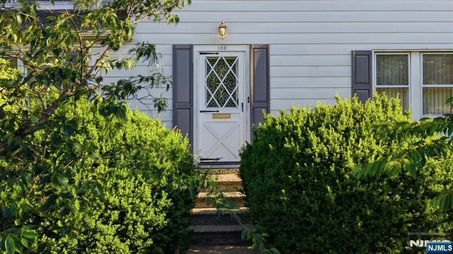 189 Tappan Avenue, Belleville, NJ 07109 - #2