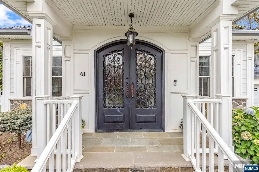 61 Roosevelt Street, Cresskill, NJ 07626 - #2