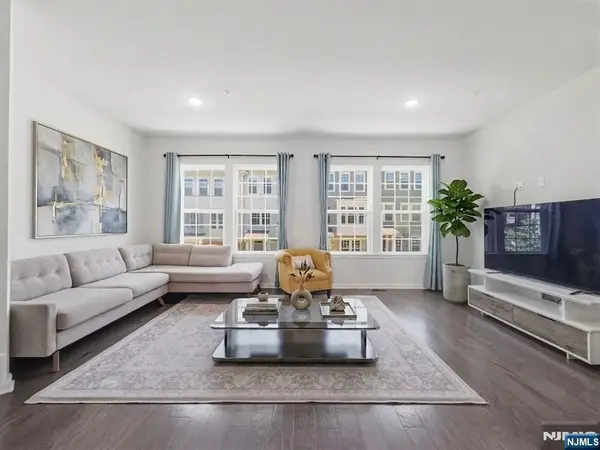 85 Truman Drive, Wood Ridge, NJ 07075