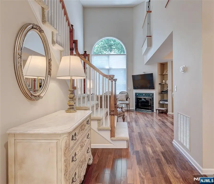 26 Depaolo Court, Roseland, NJ 07068 - #2