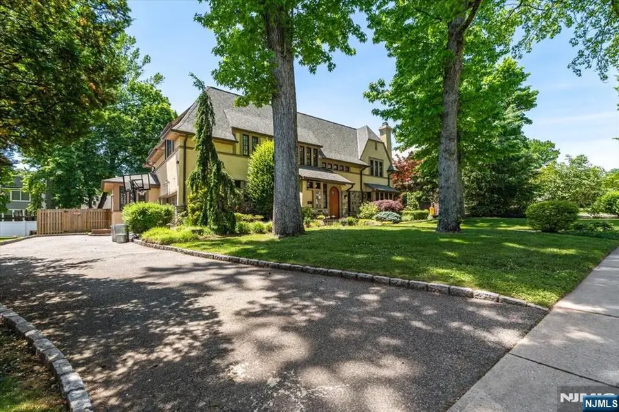 314 Winthrop Road, Teaneck, NJ 07666 - #2