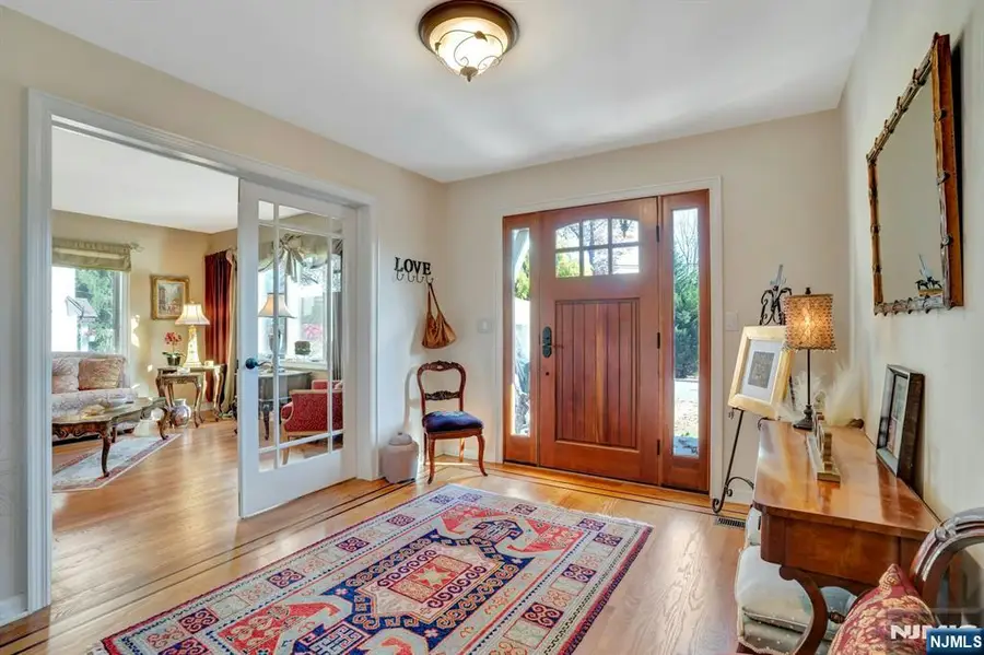 237 Cedar Lane, River Vale, NJ 07675 - #3