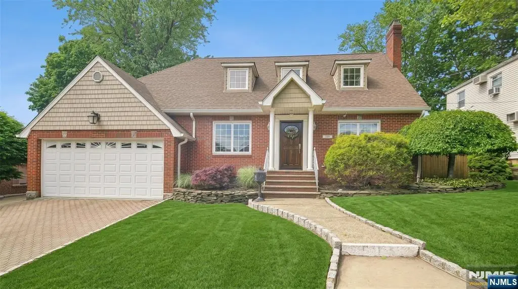 346 Roosevelt Avenue, Hasbrouck Heights, NJ 07604 - #1