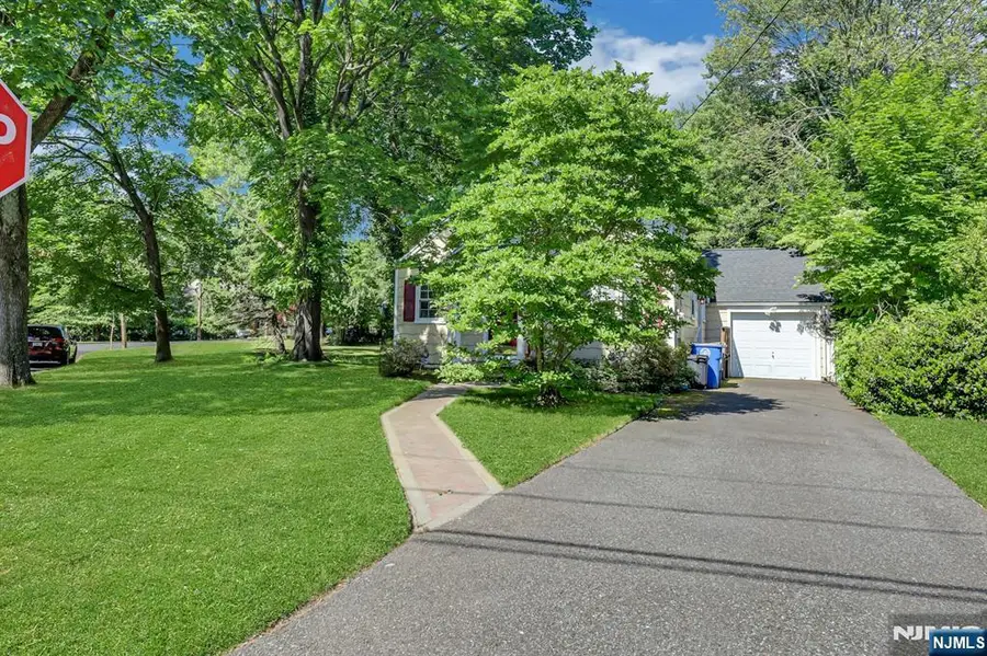 19 Harsen Road, Tenafly, NJ 07670 - #3