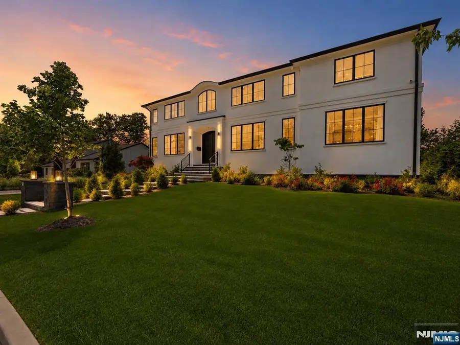 14 Allison Drive, Englewood Cliffs, NJ 07632 - #2