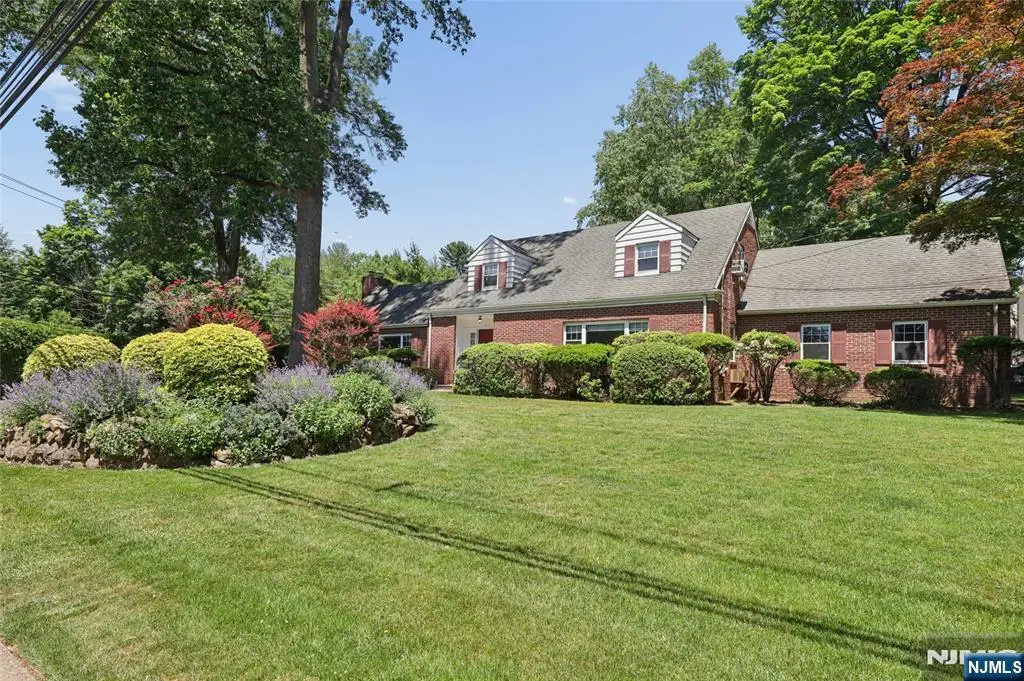 1 S Park Drive, Tenafly, NJ 07670 - #1