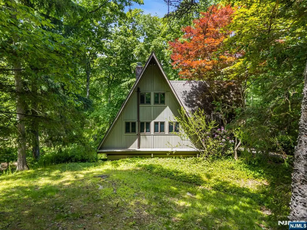56 High Hill Road, Tuxedo Park, NY 10987 - #1