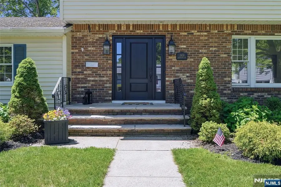 2430 Cleveland Avenue, Township Of Washington, NJ 07676 - #3