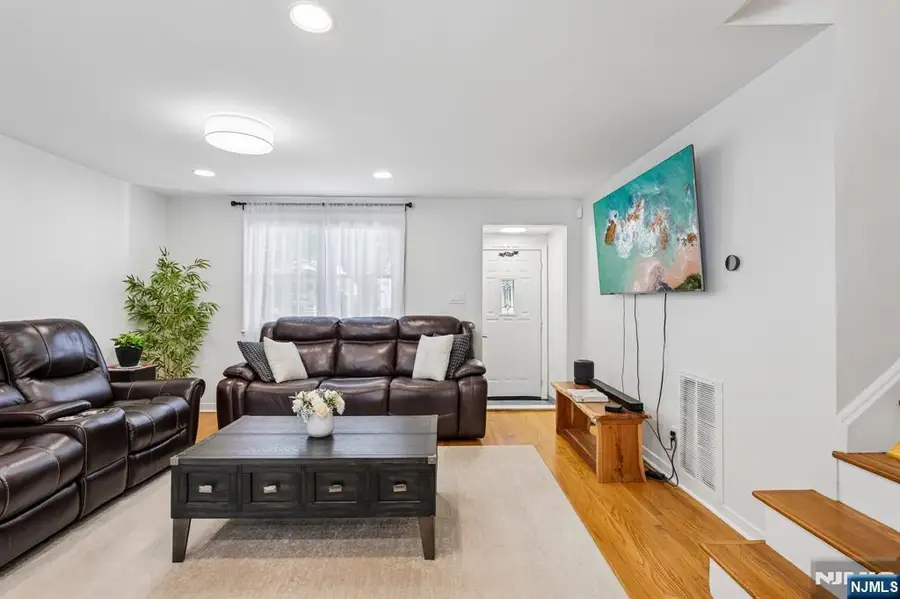 433 Fern Avenue, Lyndhurst, NJ 07071 - #3