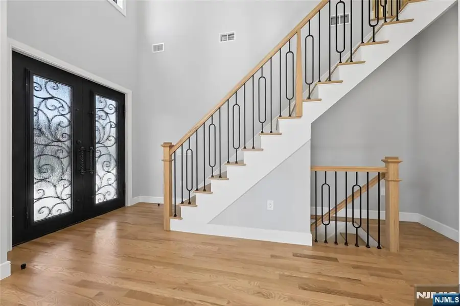 9 Cole Street, Bergenfield, NJ 07621 - #2