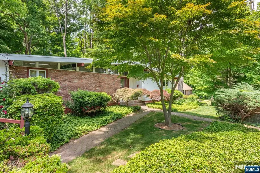 6 Mohawk Trail, Ringwood, NJ 07456 - #2