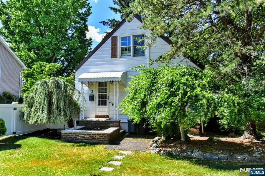 3 4th Avenue, Westwood, NJ 07675 - #3