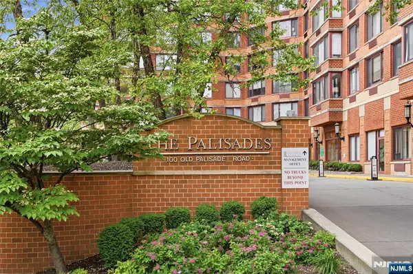 100 Old Palisade Road 1613, Fort Lee, NJ 07024