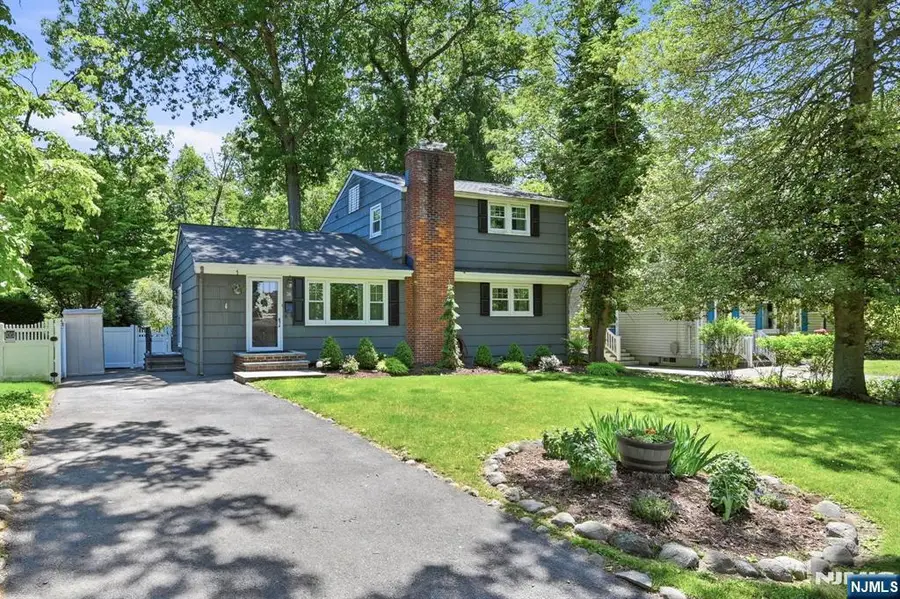 36 Calumet Avenue, Oakland, NJ 07436 - #2