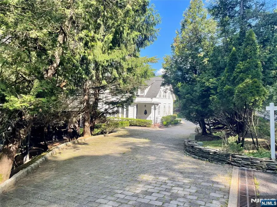 9 E Saddle River Road, Saddle River, NJ 07458 - #3