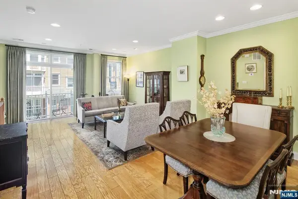 377 Kingston Court, West New York, NJ 07093