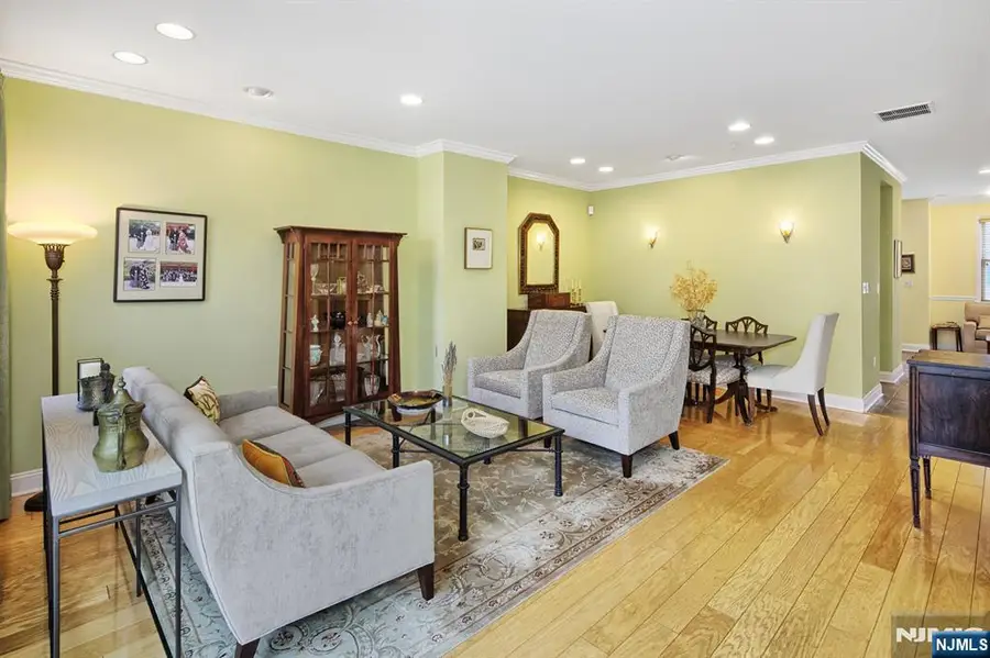 377 Kingston Court, West New York, NJ 07093 - #3