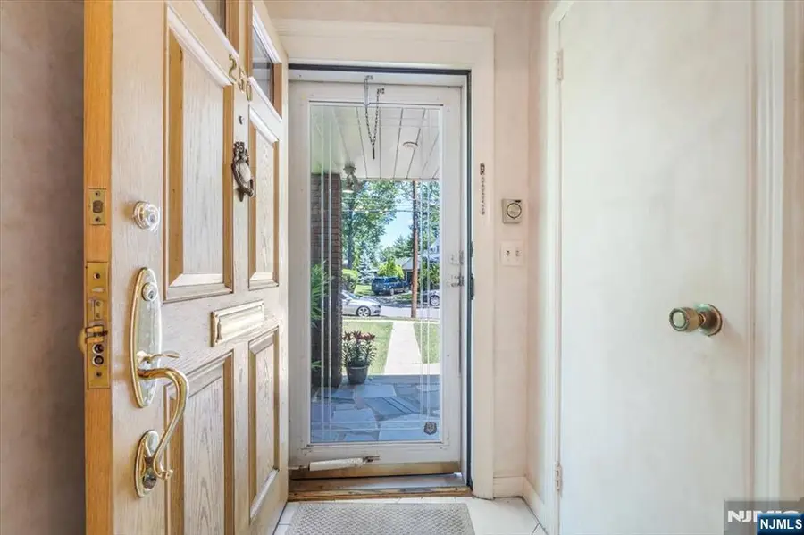 250 Briarcliffe Road, Teaneck, NJ 07666 - #3