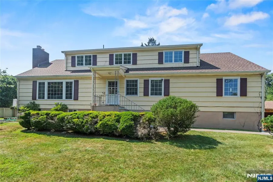 10 Allendale Road, Saddle River, NJ 07458 - #2