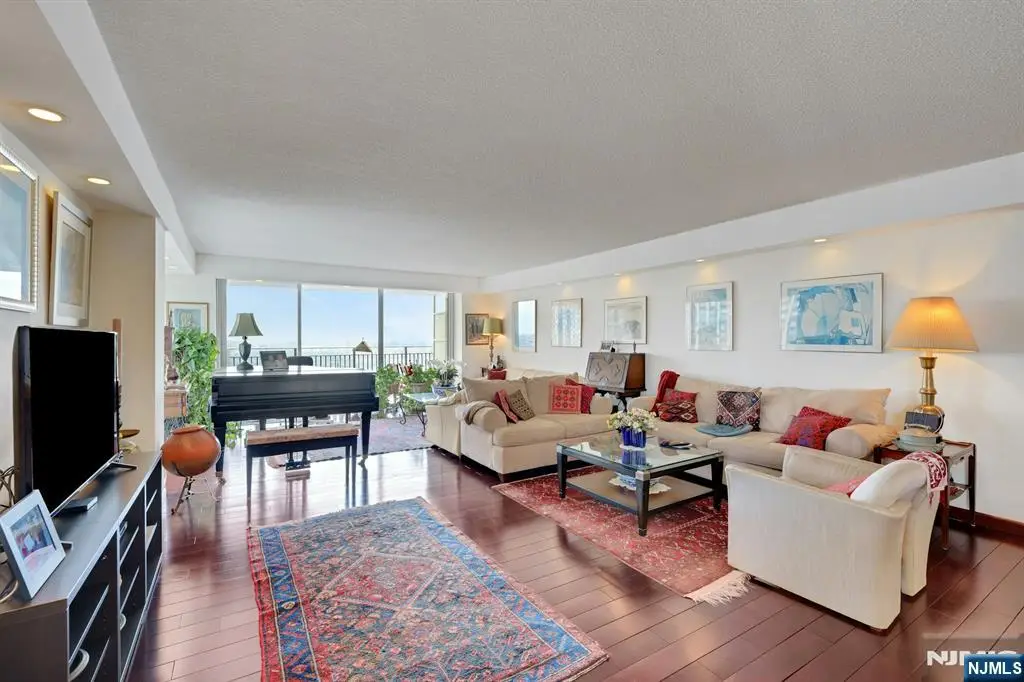 1530 Palisade Avenue 10F, Fort Lee, NJ 07024 - #1