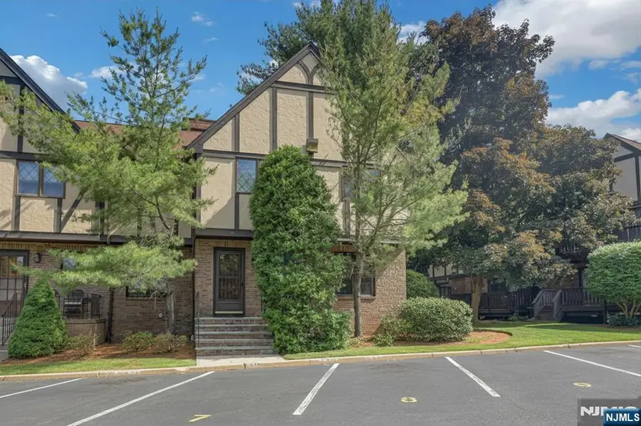 14 Chelsea Court 12, Ramsey, NJ 07446 - #2