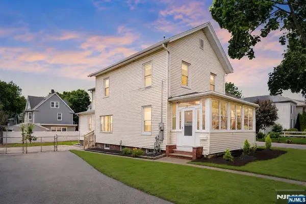 25 Riverview Avenue, Rutherford, NJ 07070