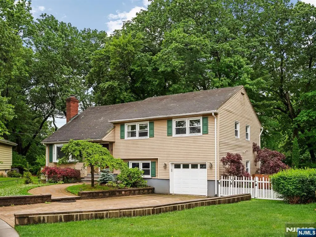 17 Ravine Court, Clifton, NJ 07013 - #1