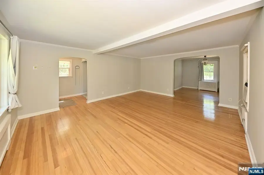 176 Park Avenue, Allendale, NJ 07401 - #3