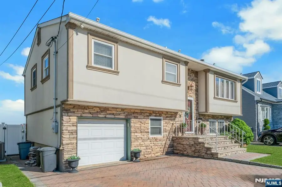 12 Geraldine Road, North Arlington, NJ 07031 - #3