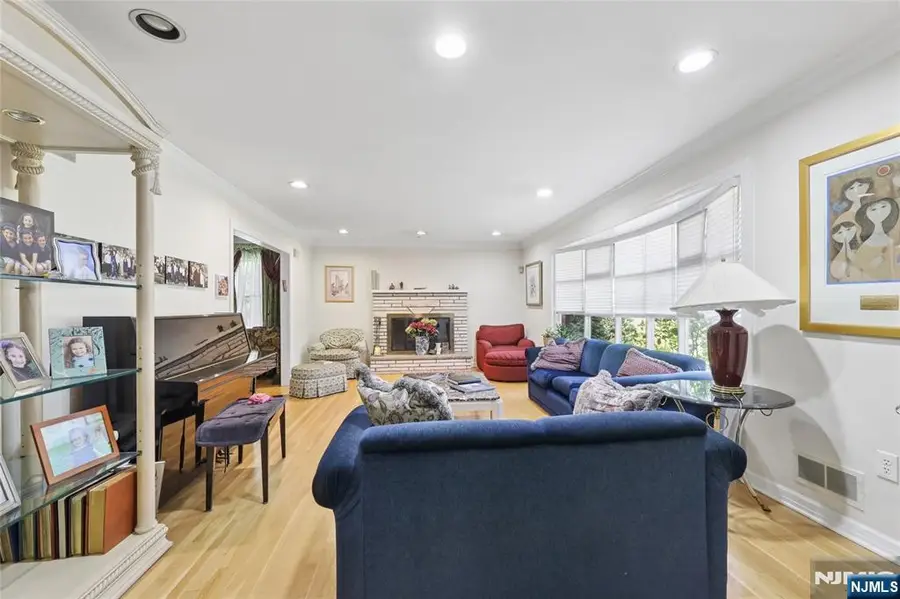 384 Rutland Avenue, Teaneck, NJ 07666 - #3