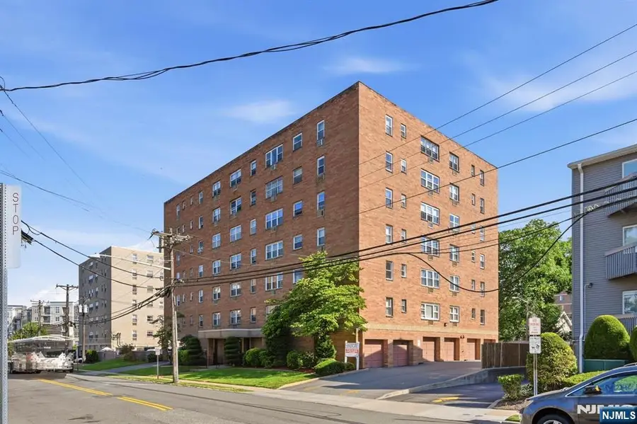 25 Jefferson Street 2F, Hackensack, NJ 07601 - #2