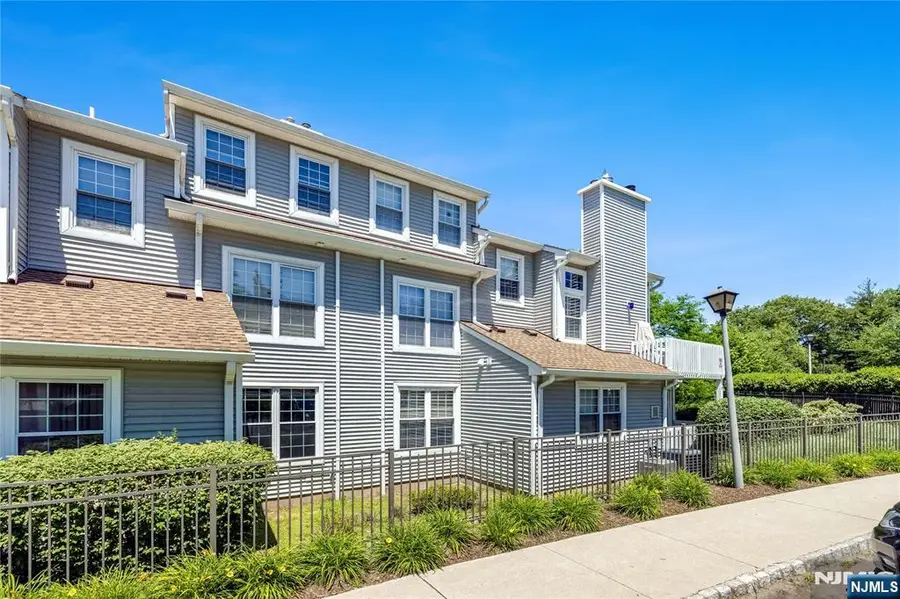 6 Markham Circle 6, Englewood, NJ 07631 - #3